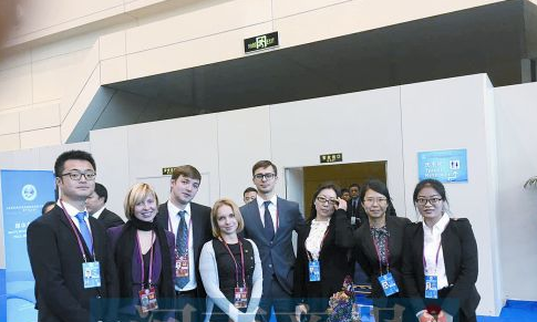 如果你遇到韩国，你仍然可以在旅行中获得奖品。你想玩吗？