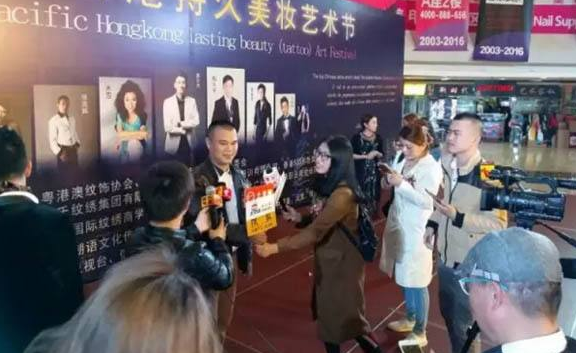 蛋糕上的糖衣！景德镇圣西堂陶瓷展示美学和艺术